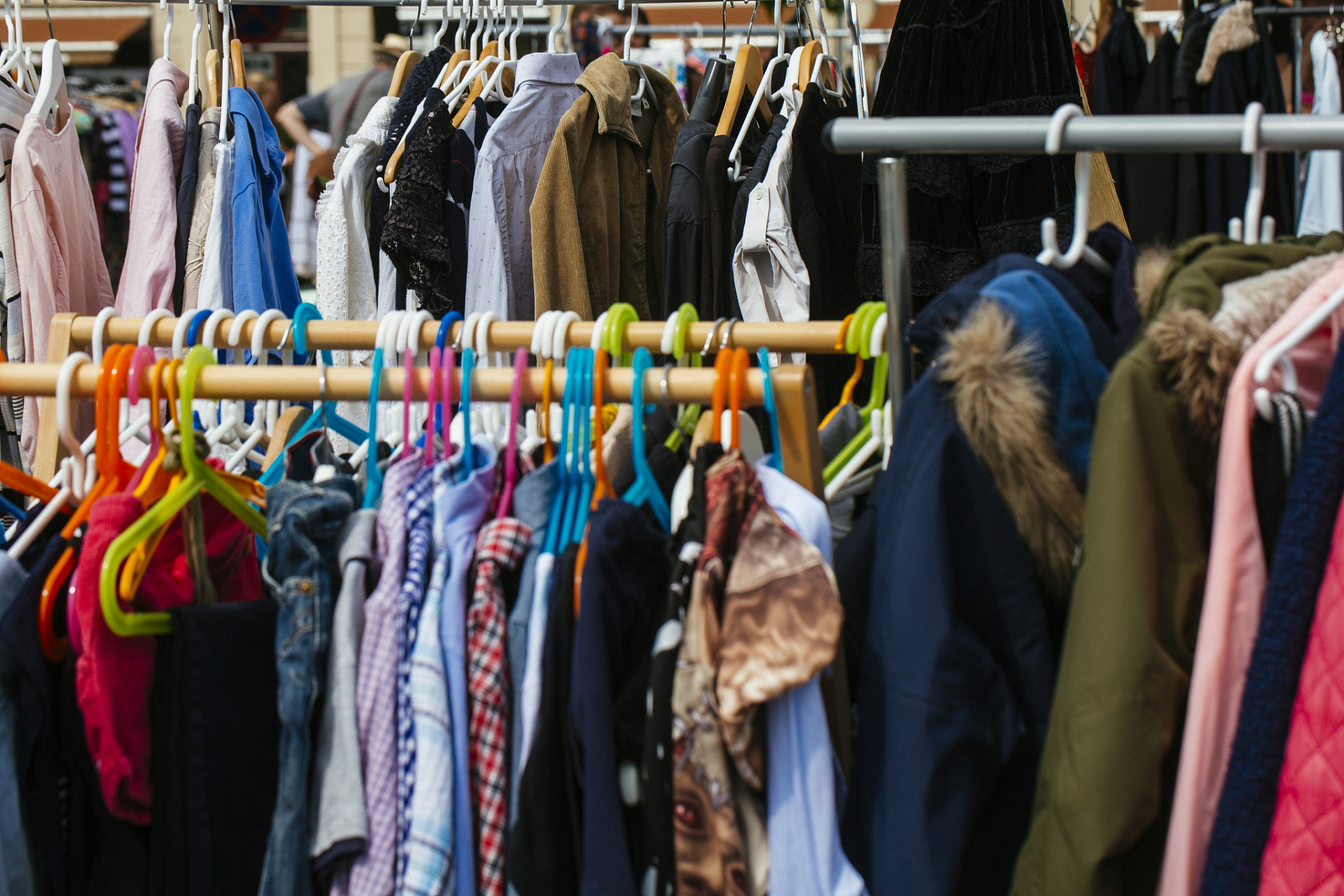 Разработка и применение технологии виртуальной примерки: путь инноваций от 2D к 3D