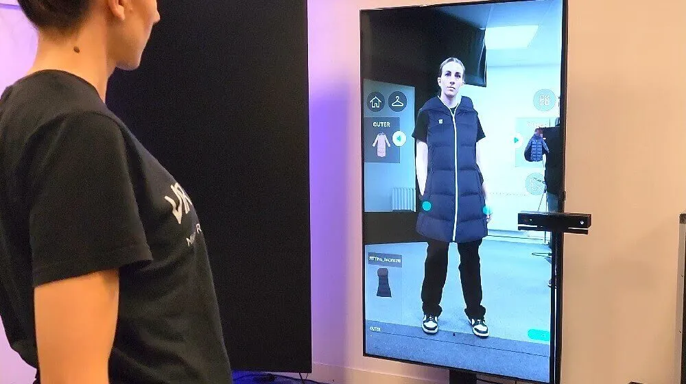 Виртуальное и реальное: как 3D-зеркала меняют мир моды